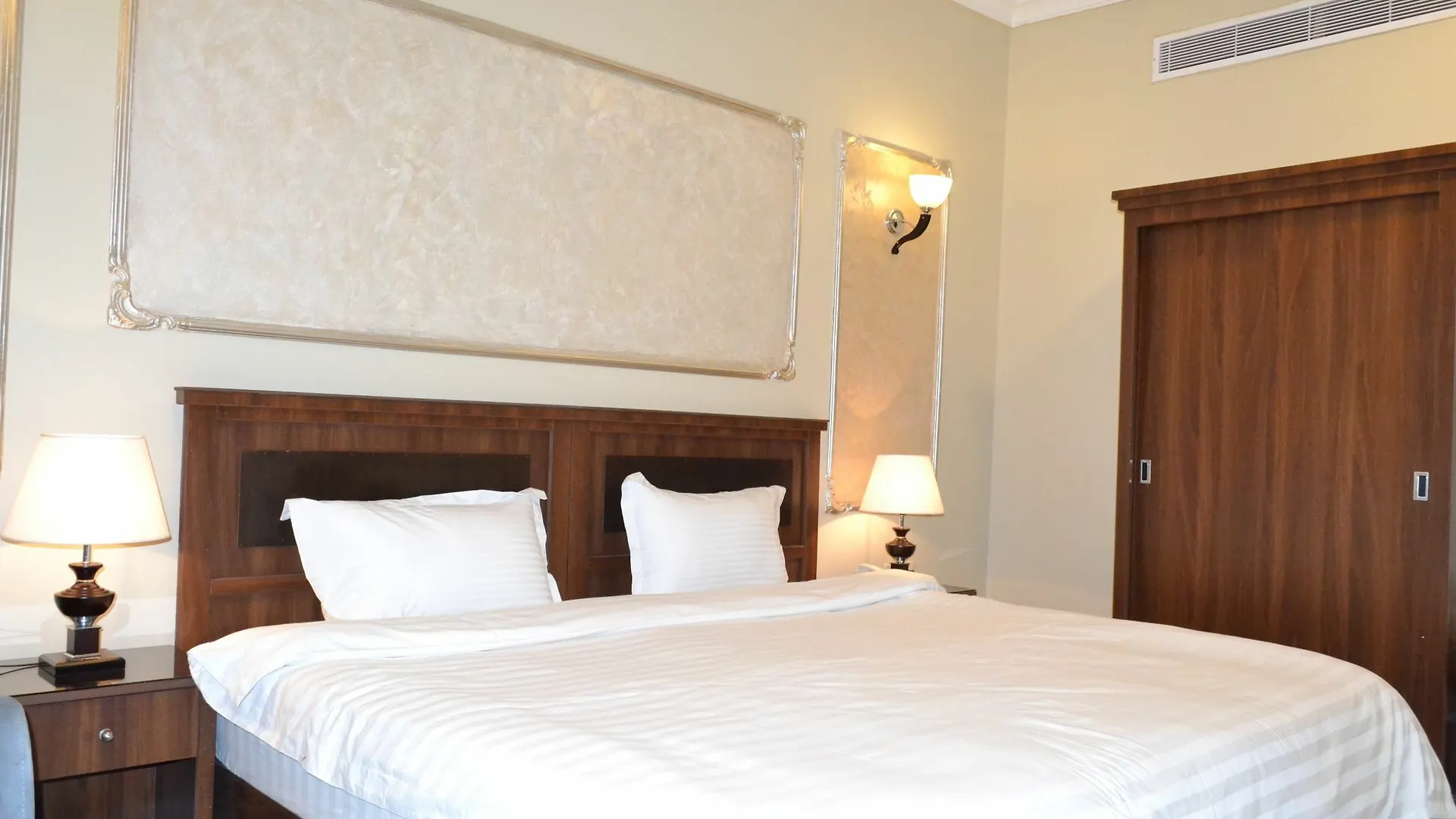 Gelnar Al Raqi Aparthotel Sultanah
